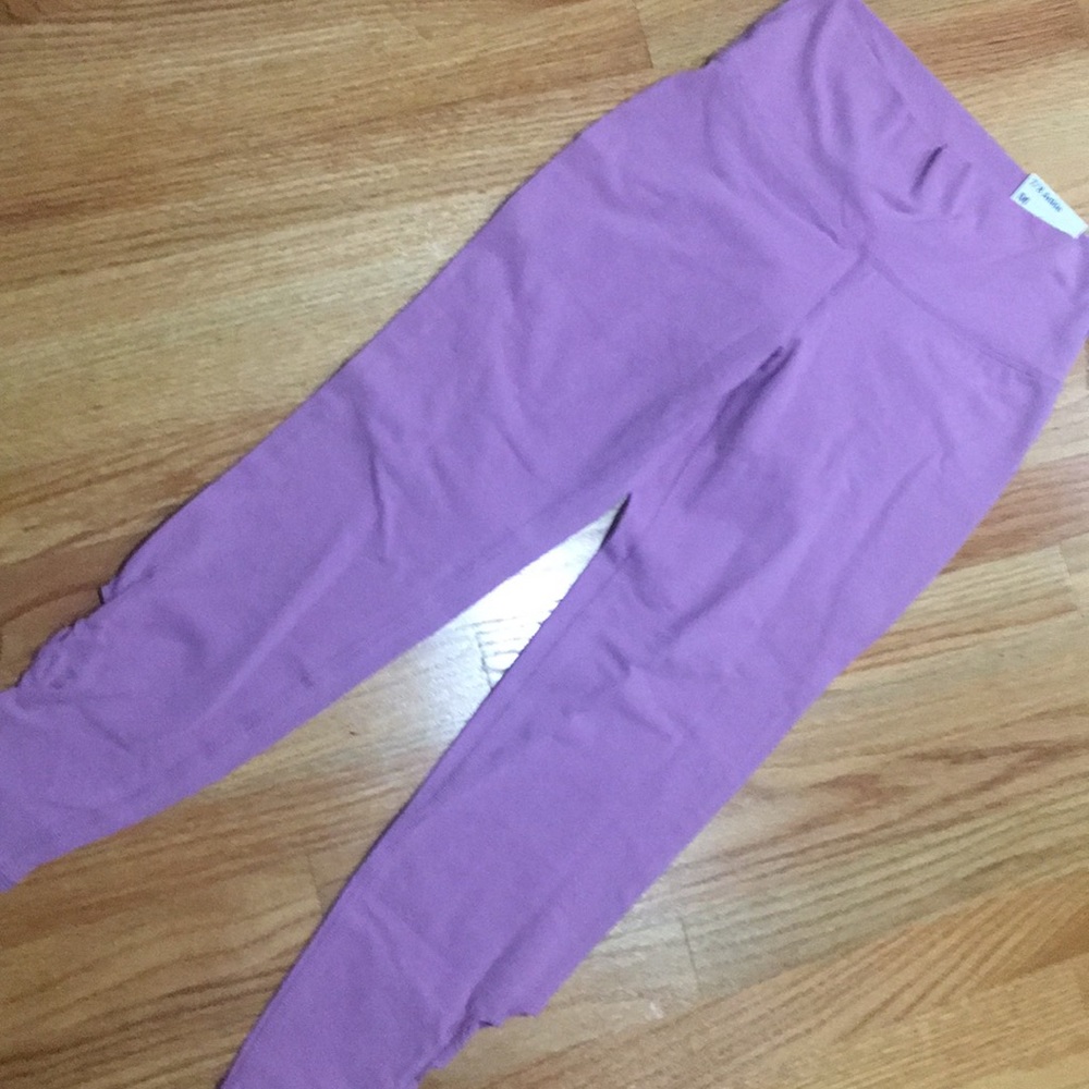 Old navy go dry pants